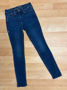 Universal Thread High Rise Skinny Jeans Size 00/24 Dark Indigo